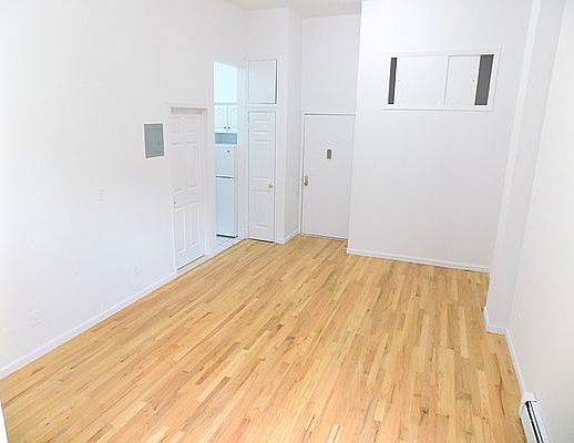 1st image of 107 Eldridge St APT 3B