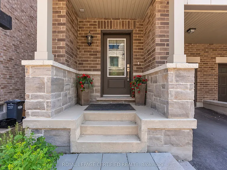 45 Folcroft St — Photo 3
