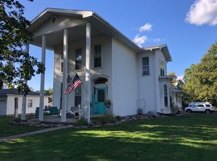 604 W Market St, Farmer City, IL 61842