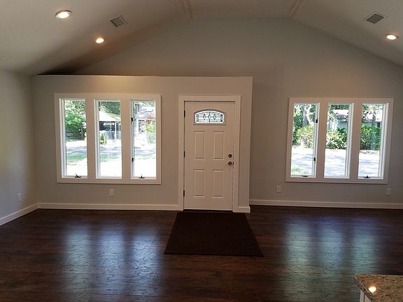 4th image of 64 Southaven Ave