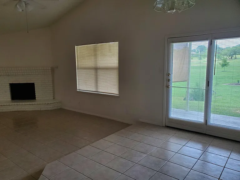 13447 Pebble Holw — Photo 4