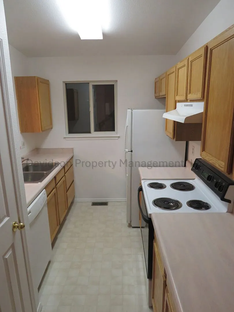 Charming 3 Bedroom Unit in Old Colorado City — Photo 4
