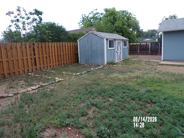 1137 Florence Ave — Photo 14
