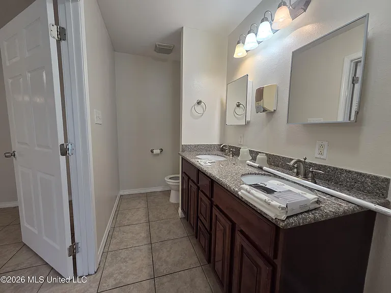 8430 Jeff Davis Dr — Photo 10