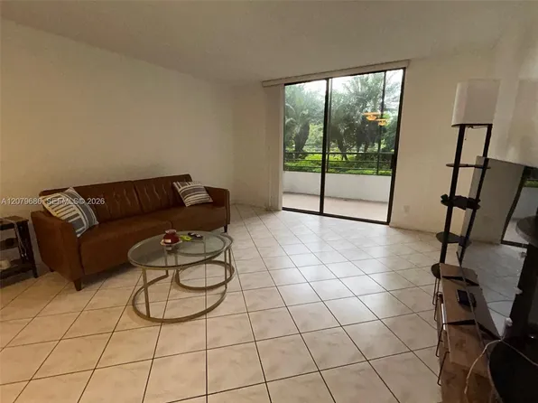 600 Three Islands Blvd APT 118, Hallandale, FL 33009
