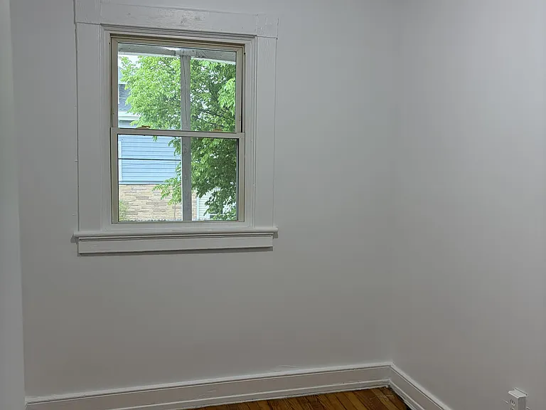 2502 North Ave #4 — Photo 8
