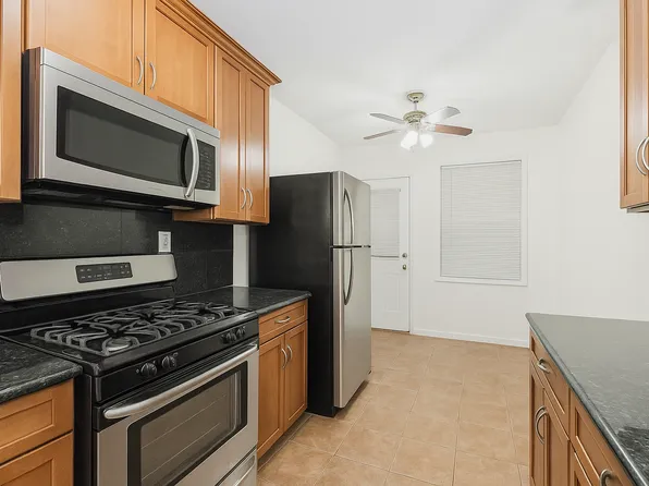 451 100th Street image 17 of 28