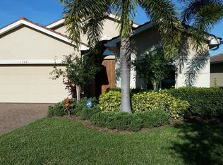1560 Birdie Dr, Naples, FL 34120