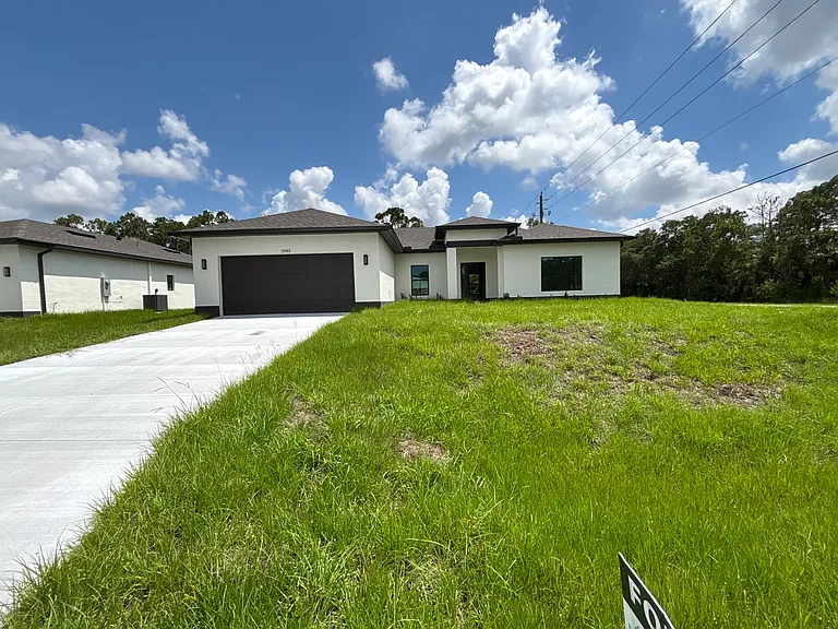2983 Ridley Ln — Photo 2