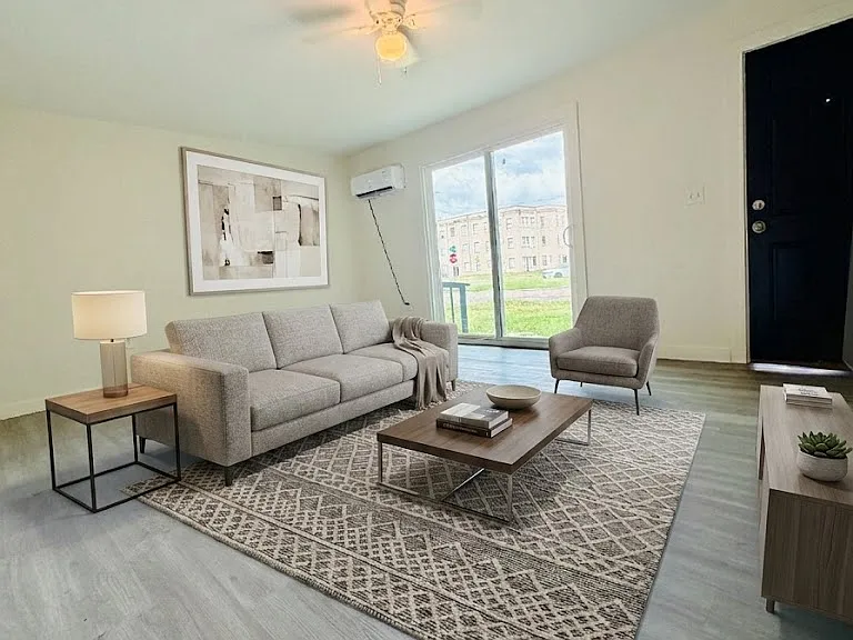 2317 Walnut St #2317 — Photo 4