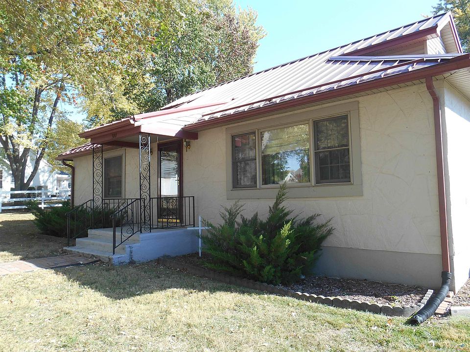 300 N Pine St, Cole Camp, MO 65325 MLS 96340 Zillow