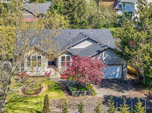 1700 Huckleberry Dr, Seaside, OR 97138