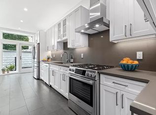 322 Greenwood Ave, Brooklyn, NY 11218