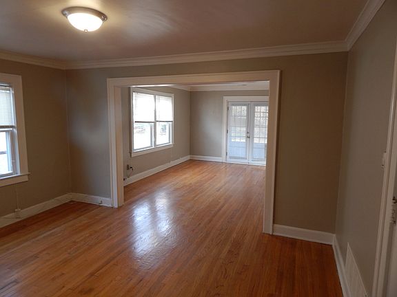 5th image of 5003 Wyandotte St APT 2S