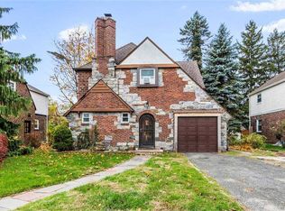 77 Surrey Ln, Hempstead, NY 11550