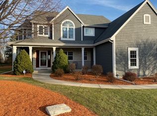 4770 S Aspen Ct, New Berlin, WI 53151