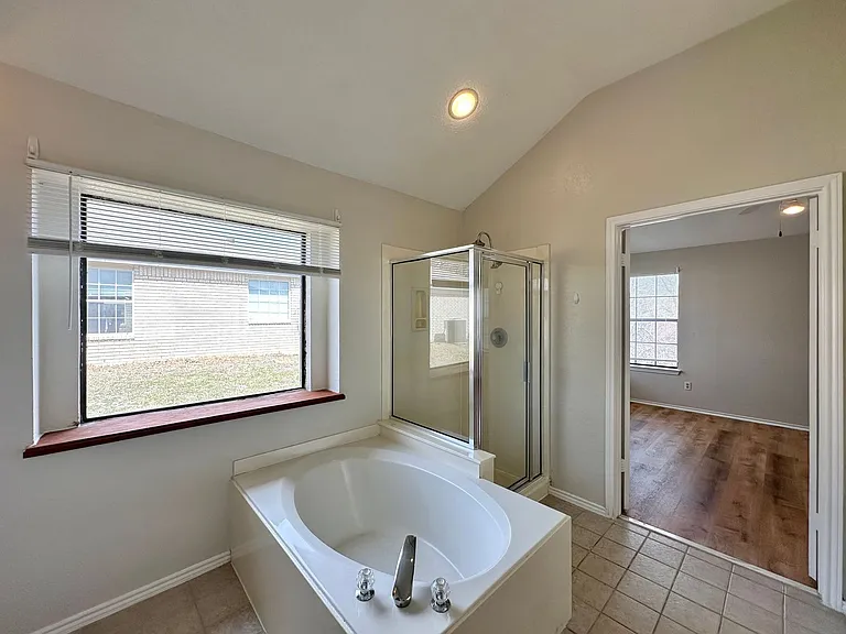 607 Hogan Dr — Photo 33
