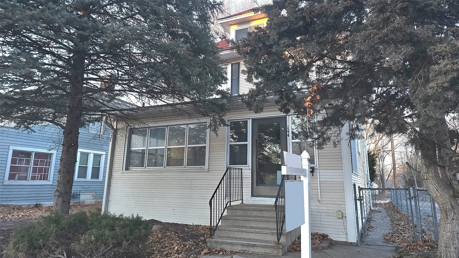 144 Kern St photo 1