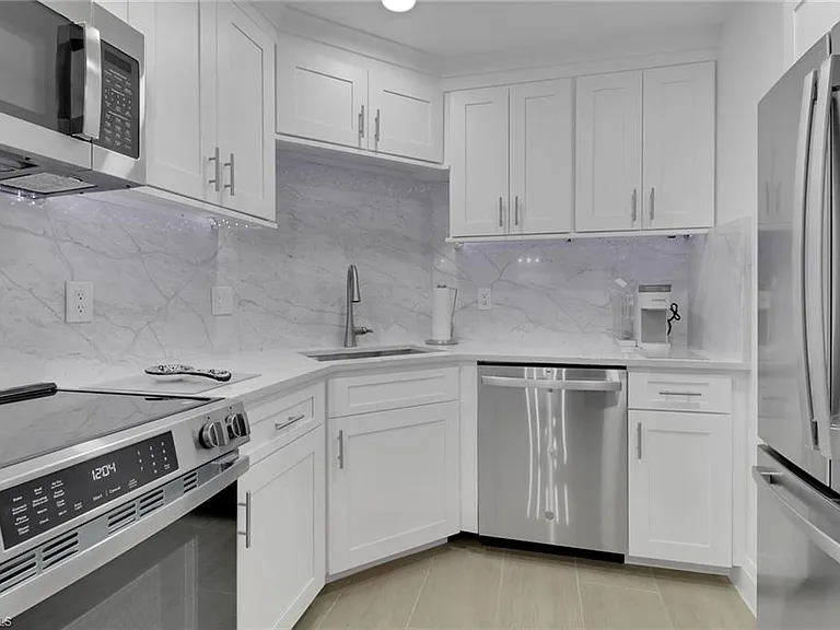 1 Bluebill Ave #410 — Photo 9