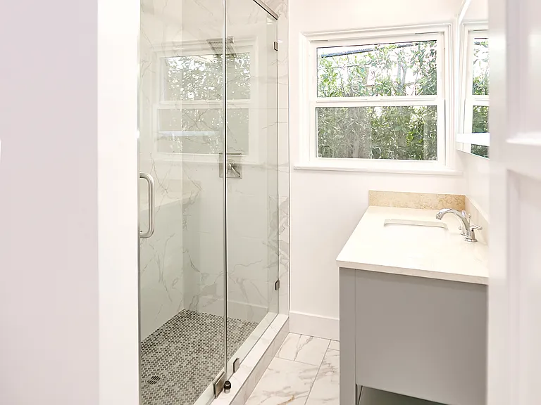 1038 N Crescent Heights Blvd #B — Photo 6