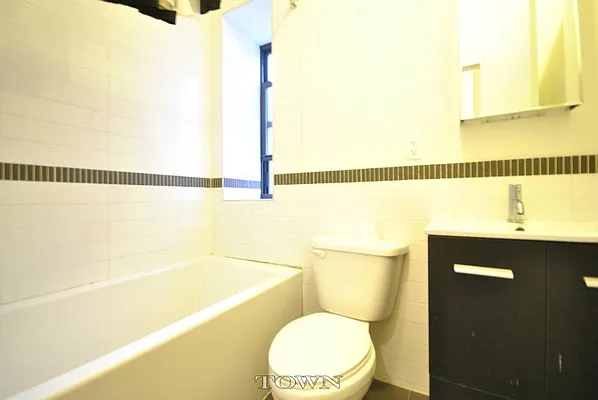 Rented by Town Residential | media 20