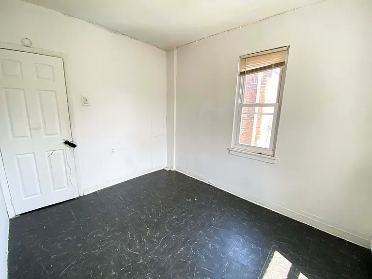 248 E Cambria St #2 — Photo 5