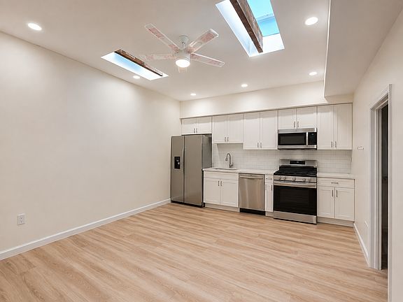 4th image of 707 Chestnut St #3RC