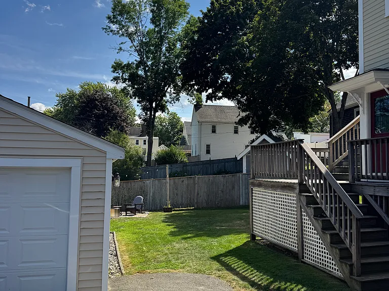 9 Cedar St — Photo 23