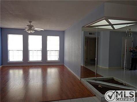 2nd image of 1324 Belvidere St