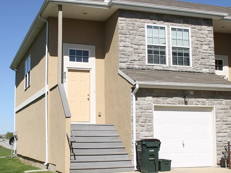 856 S Woodson Ct — Photo 1