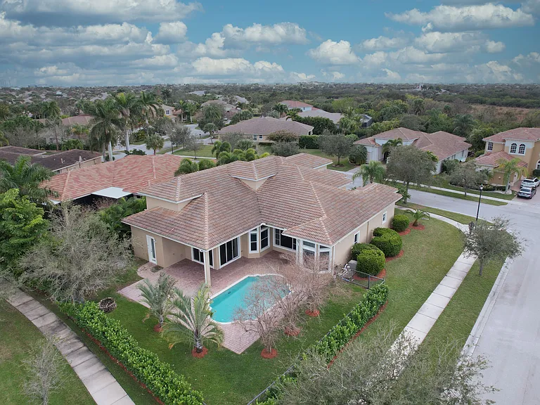 11680 SW Rossano Ln — Photo 35