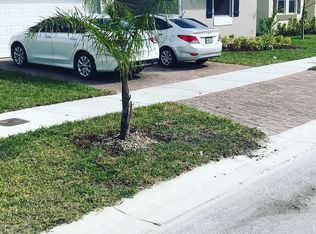 22963 SW 115th Ct, Miami, FL 33170