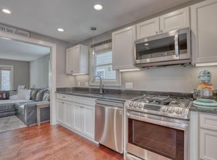 727 S 100th St, West Allis, WI 53214