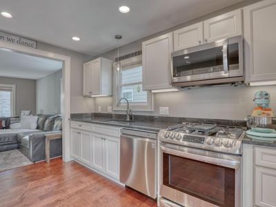 727 South 100th STREET, West Allis, WI, 53214