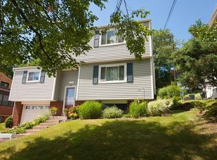 902 Venango Ave, Pittsburgh, PA 15209