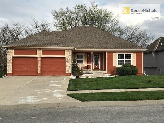 1st image of 541 NE Topaz Dr