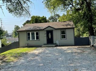 4411 Claudine Ln, Kansas City, KS 66102