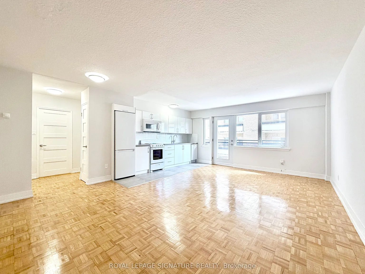 Studio, $2,250 — Photo 1