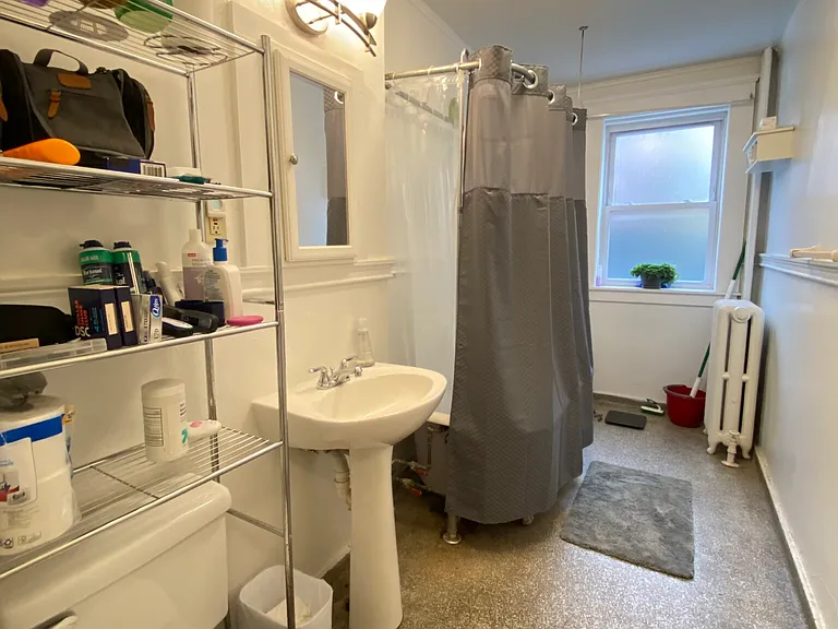 9 Fairfield St #1R — Photo 13