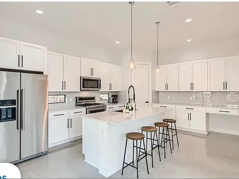 1705 Cedar Ave #1 — Photo 5