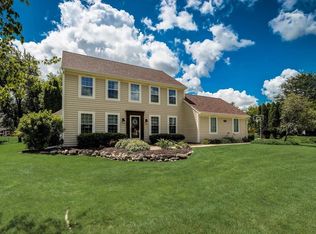 N73W22601 White Ash Ct, Sussex, WI 53089