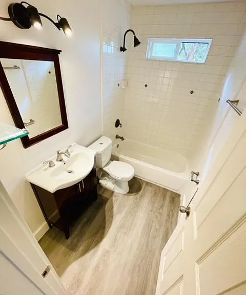 405 N Marengo Ave #5 — Photo 42