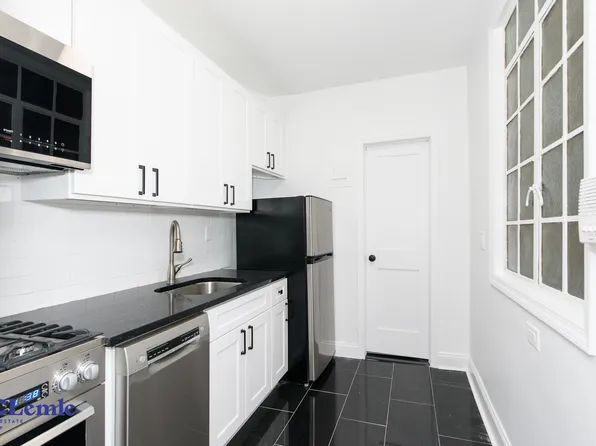 215 East 88th Street image 1 of 10