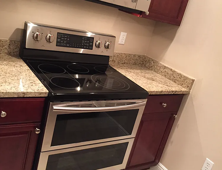 475 Westgate Way — Photo 2