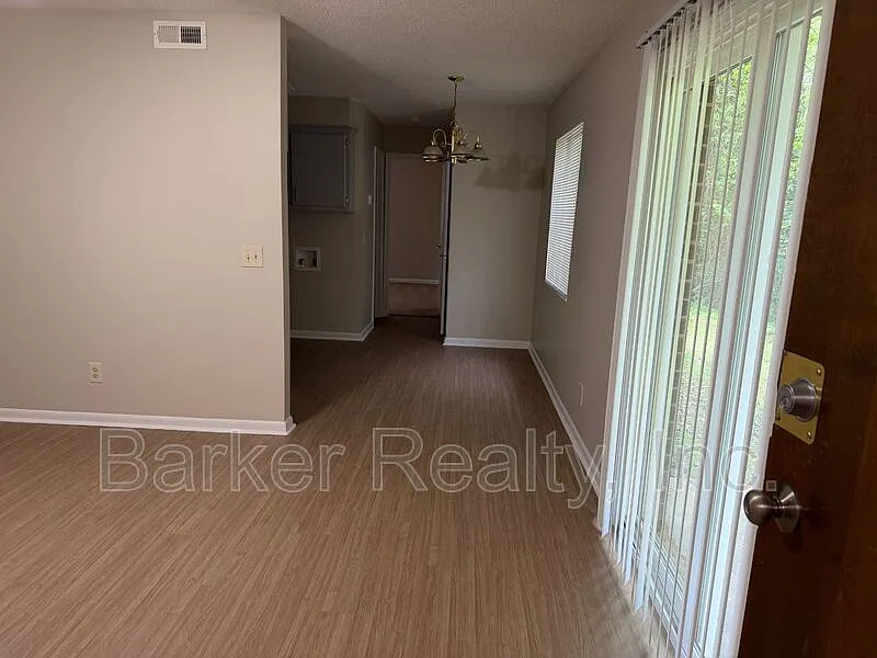Building Photo - 205 E Ransom St #1B