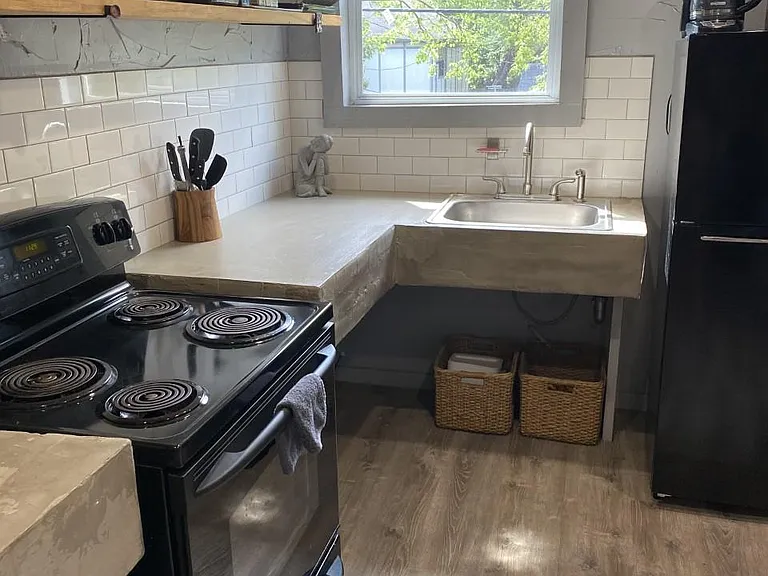 2019 McMillan Ave #2 — Photo 4
