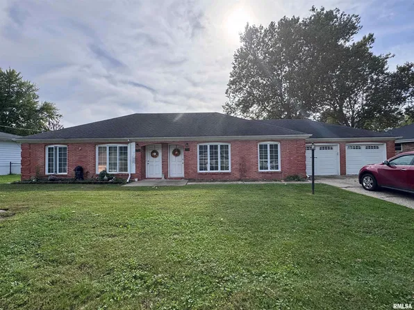 5716-5718 W Fairview Rd, Peoria, IL 61607