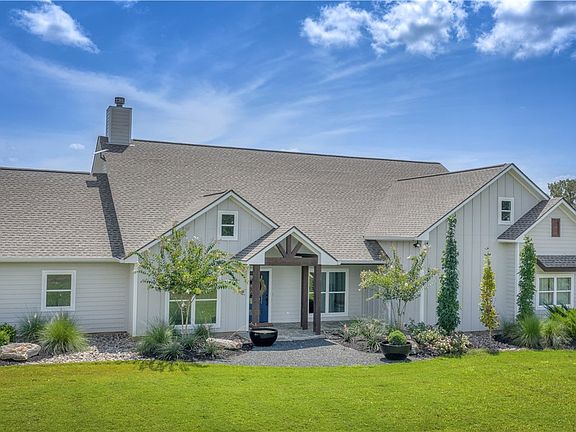 4th image of 7105 Watermelon Rd