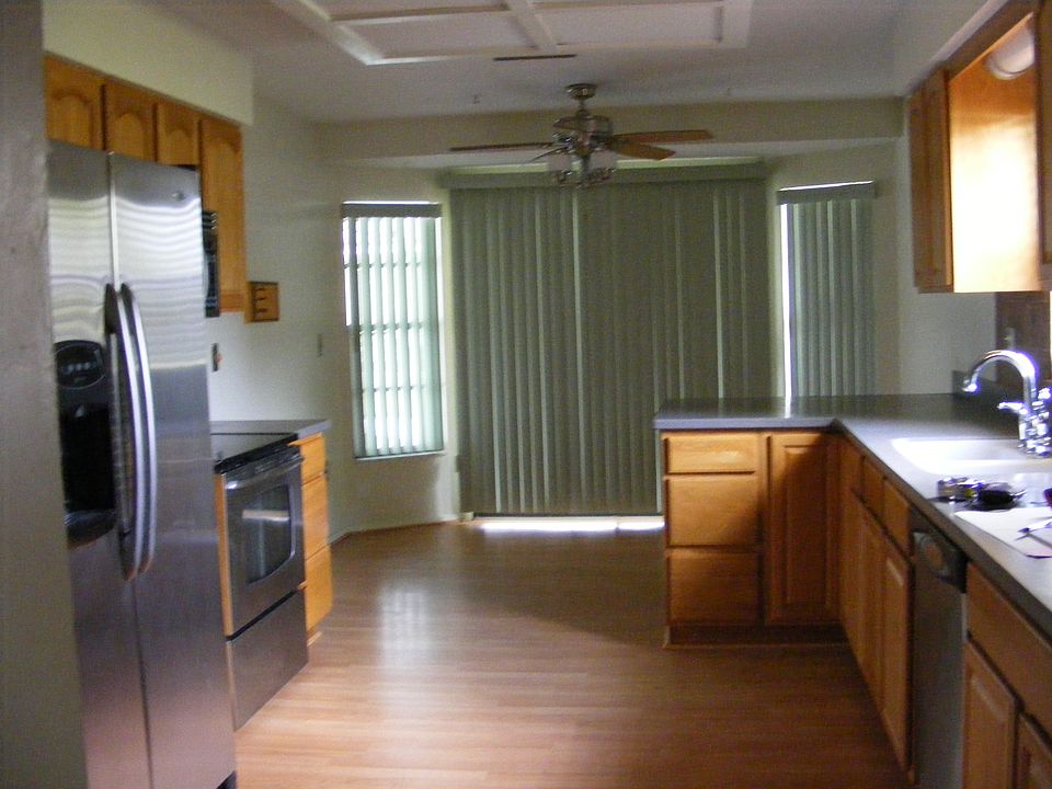 2nd image of 7707 Willow Brook Ct