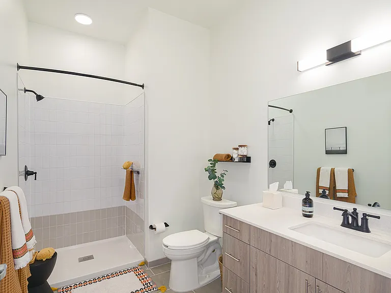 River House Apartments — Photo 10